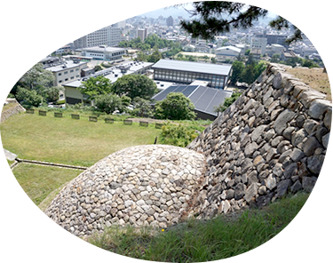 気軽に登れる久松山（きゅうしょうざん）へ