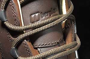 ほどけにくい靴紐の結び方