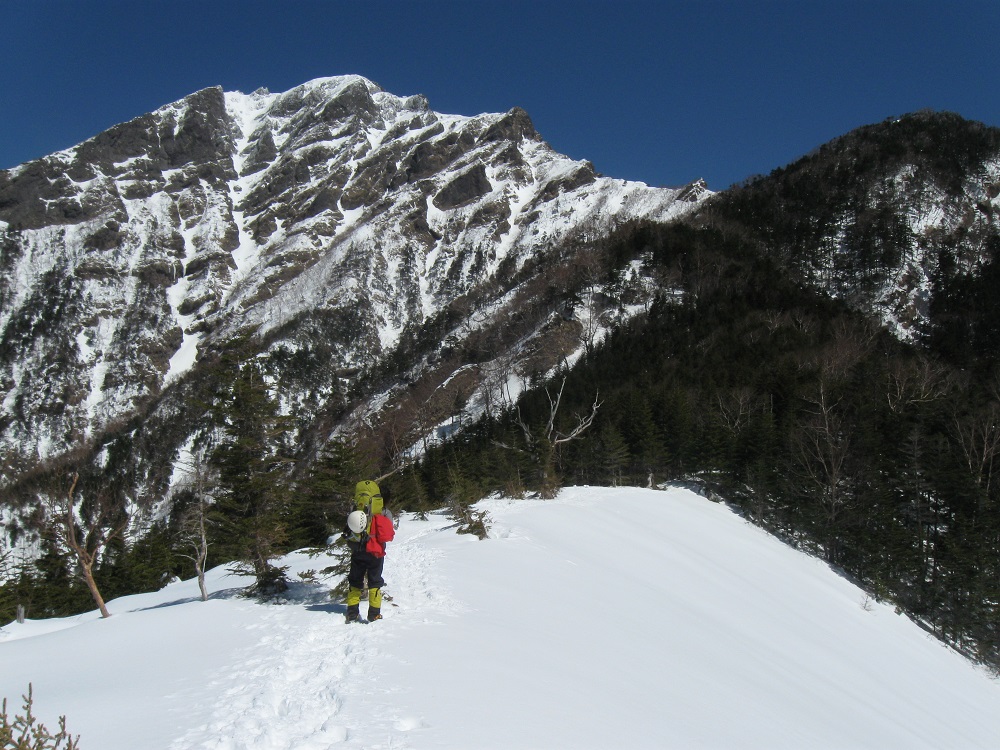 【好日山荘×ロストアロー】雪山の難易度に対応したギアの選び方