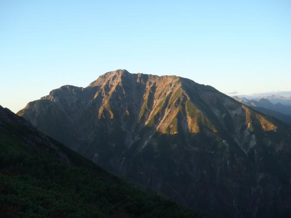 お隣の五竜岳もくっきり！