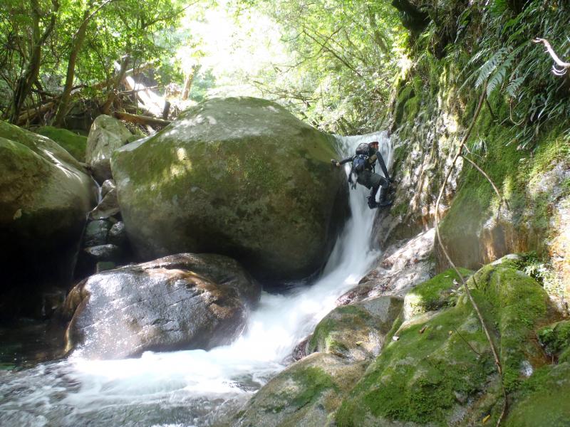 岩間滝を直登。