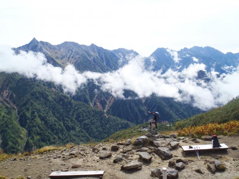 展望が良すぎで、莫大な休憩時間を費やしてしまいました。のちのちの行程に影響が･･･。