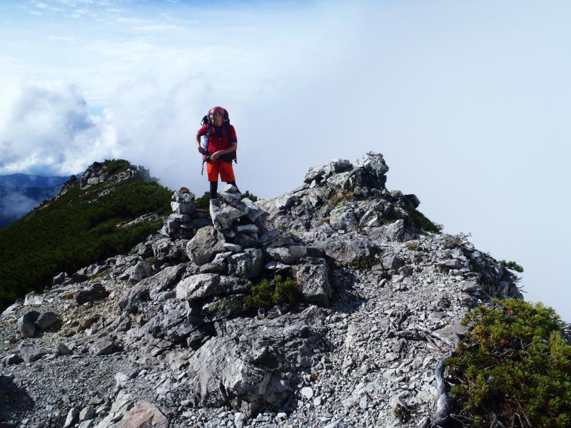 右側と左側の景色が全然違う･･･。（絶景と真っ白）