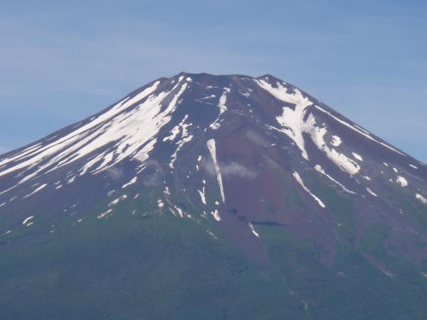 富士山アップ　登山道もくっきり
