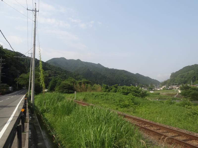 JR名松線と高束山