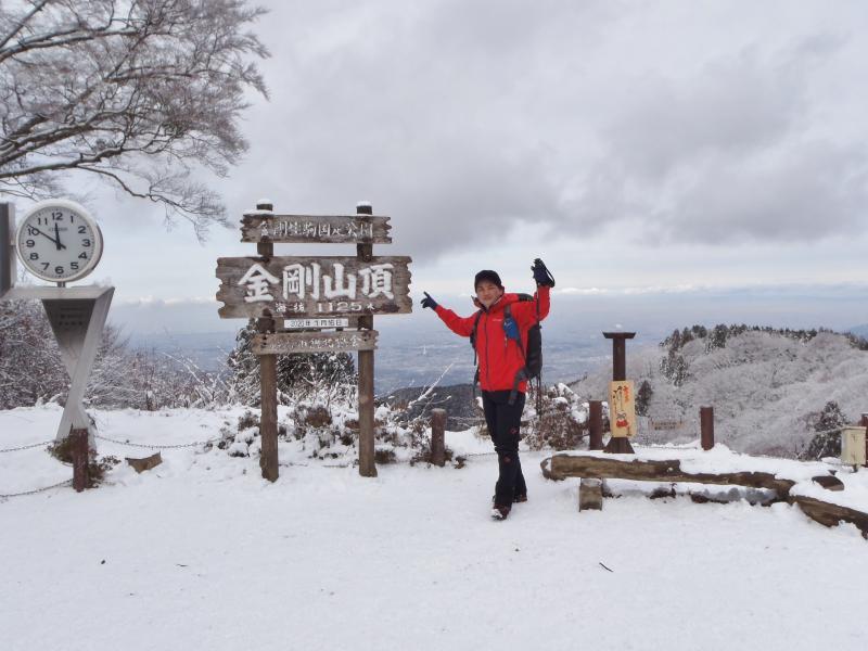 大阪に雪が積もった！　ここは金剛山、雪の絶景がサイコー☆