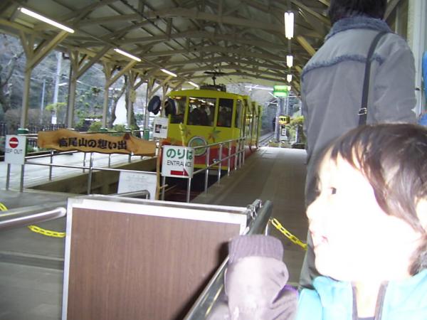 電車大好きの息子は、ケーブルカーにも大興奮！