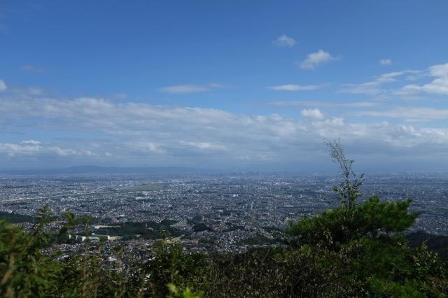 天宮塚から阪神間の街が見渡せます