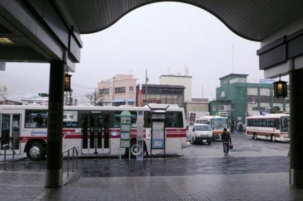 登山口の竈門神社へは、西鉄太宰府駅からバスが出ています。