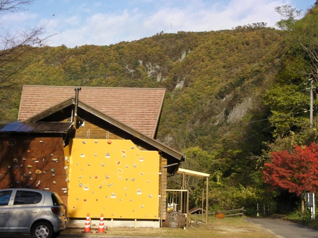 用瀬の小屋。クライマーにとって本当にありがたい小屋。