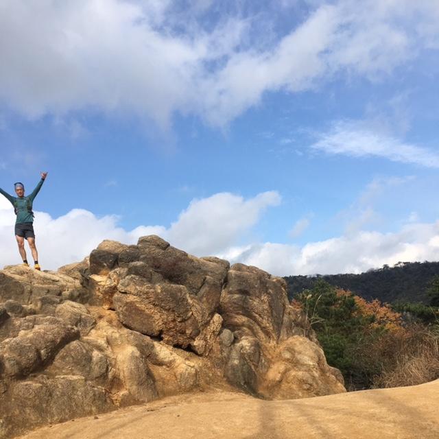 風吹岩。肌を刺すような寒風が心地良い。
