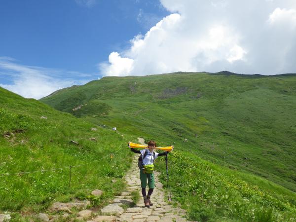 牛首より月山山頂を目指して☆