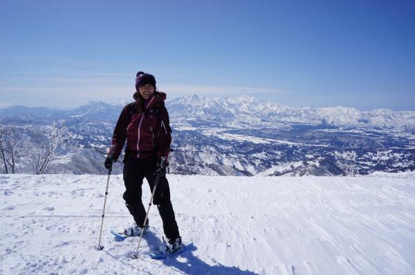 スノーシューで山登りも楽しいですよ～！！