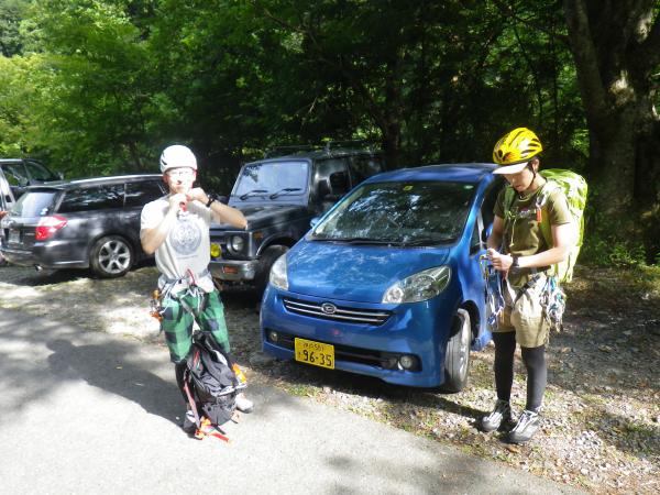 到着、まずは準備から