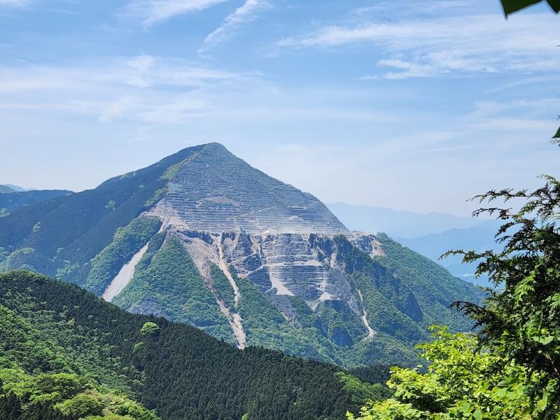 今日もかっこいい武甲山。武川岳登る前に。
