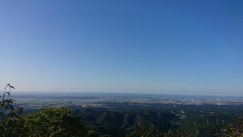 鞍掛山頂から加賀平野と日本海