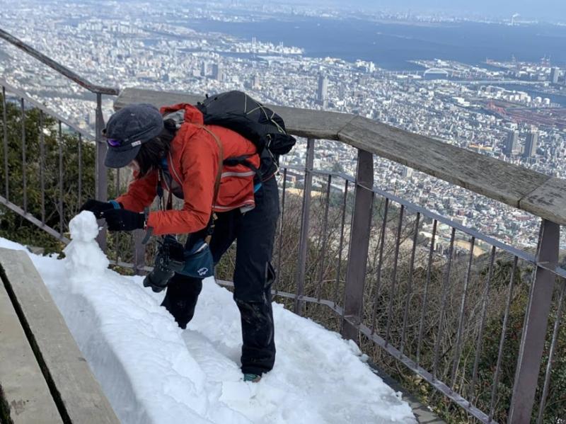 摩耶で雪ダルマ