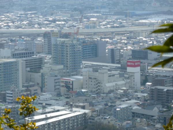 釣鐘山より川西市内