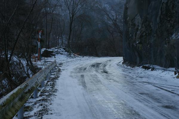 国道309号線も途中から凍結していました。
