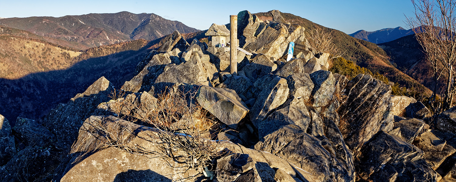 乾徳山