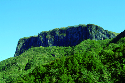 鷹取山