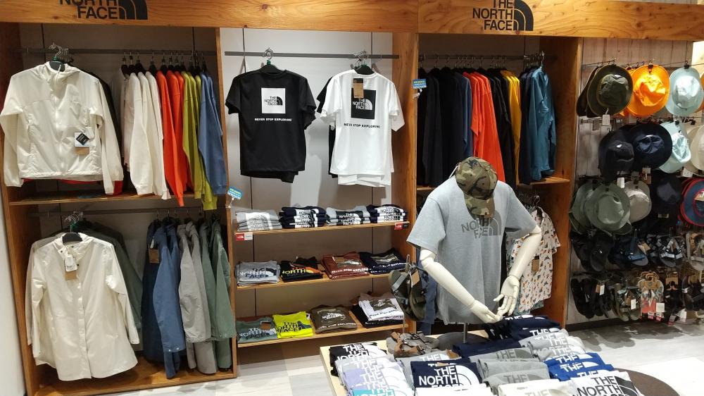 好日山荘 浦和パルコ店 Shop 登山用品 アウトドア用品の専門店 好日山荘