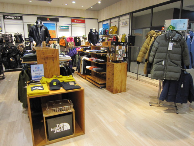 好日山荘 ららぽーとtokyo Bay店 Shop 登山用品 アウトドア用品の専門店 好日山荘
