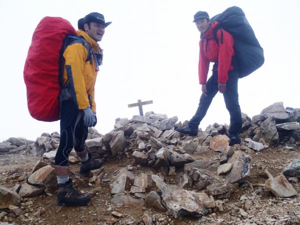 北尾根ノ頭に到着。一安心。