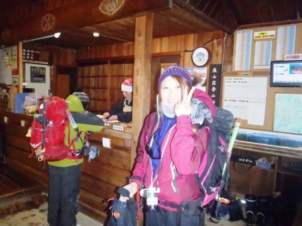 暖かい小屋に到着し癒されました