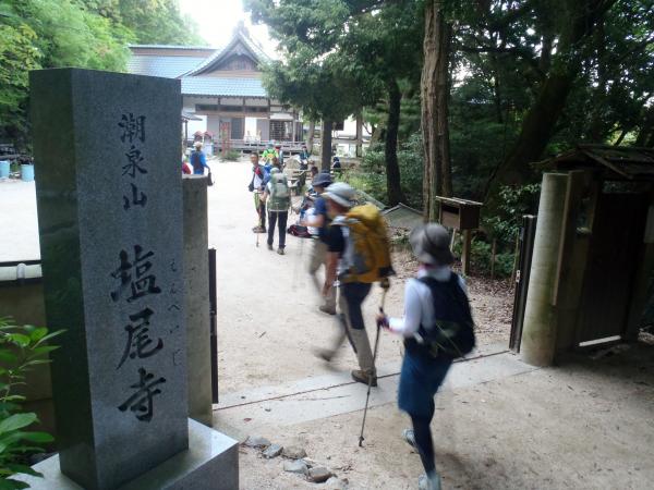 塩尾寺まで来たら安心。もう少しです！