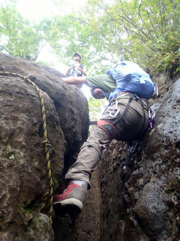 チムニーを決める岡田女史。