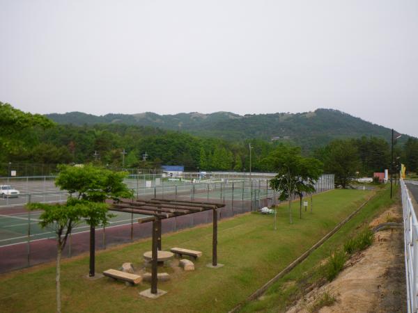 るり渓温泉から見る深山