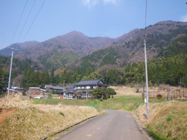 高野集落から見る青葉山