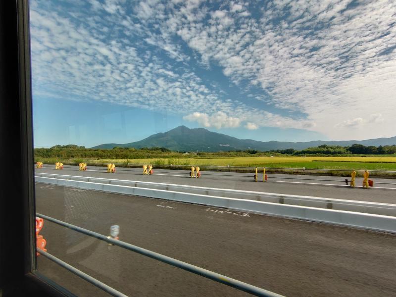 シャトルバスから見るきれいな筑波山
