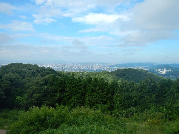山頂から岡山市内が一望