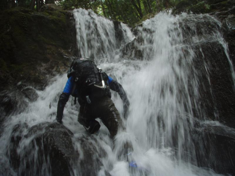 音羽渓谷で沢登り