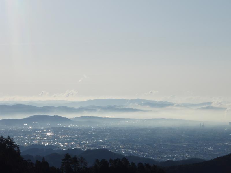 愛宕山の梨ノ木谷から京都市内の眺め