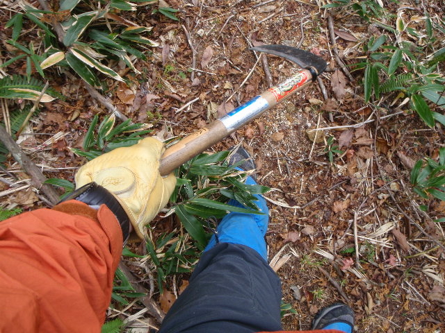 完全装備で挑みます、ヘルメット着用しています