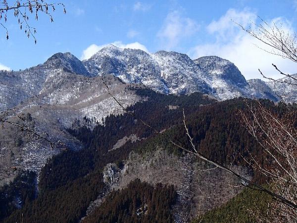 荘厳な大普賢岳。必見です！