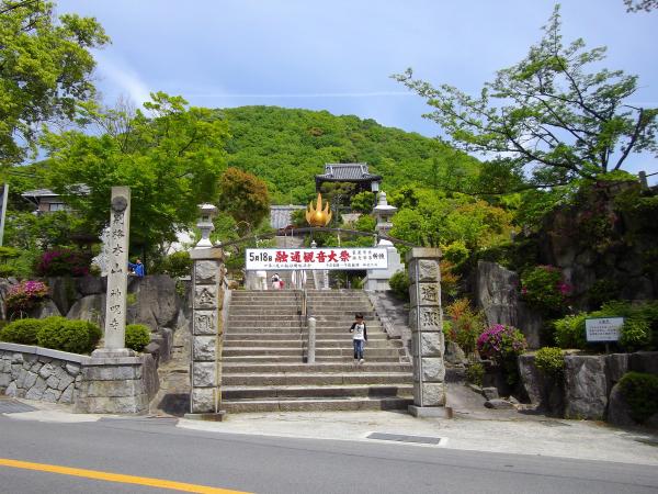 神呪寺の入口。