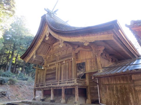 県内でも古い神社建築の本殿