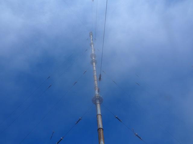 地上高200mのアンテナ。電波時計の電波を飛ばしてます。