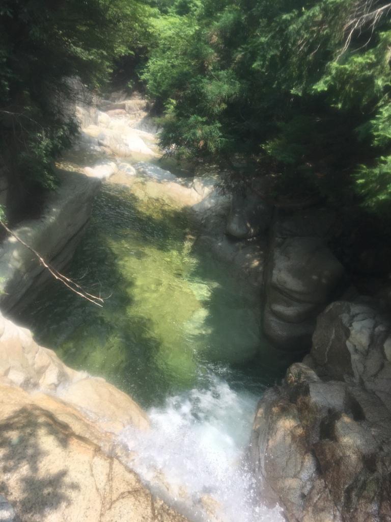 花崗岩の沢はとにかく綺麗。