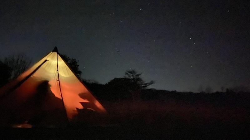 夜はテントが光ってキレイでした。