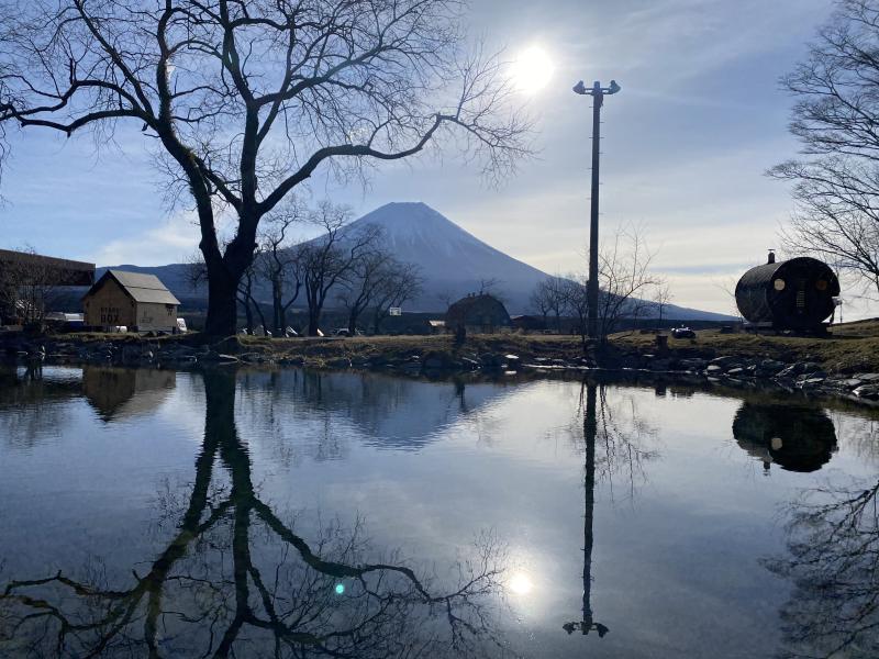 逆さ富士、なんとか撮れました。