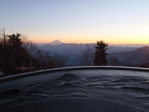 夕焼けと山頂からの富士山