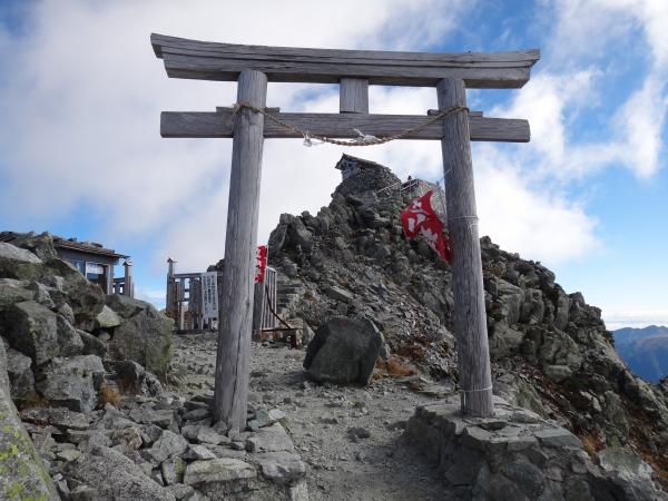 日本三霊山の一・雄山。