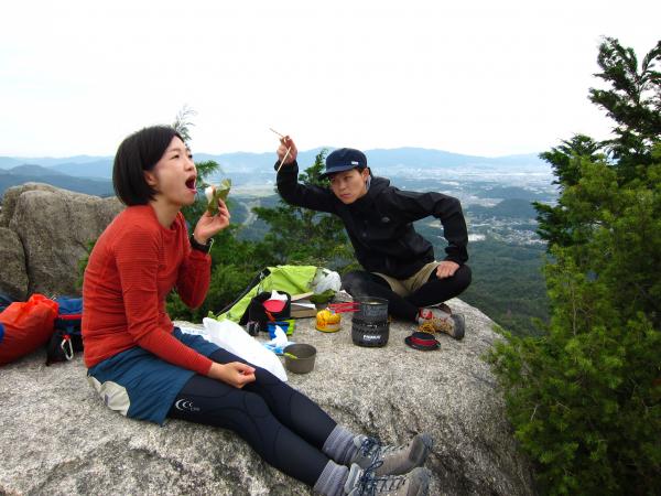 ひー！狙われてる！