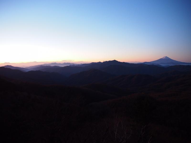 笠取山より　日の出の絶景♪