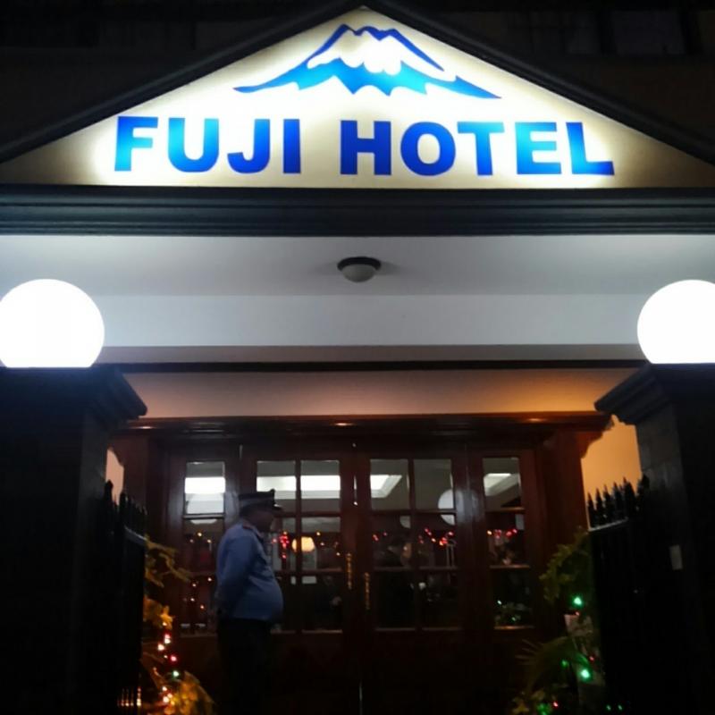タメルでのホテルは富士山のFUJIオーナーが日本で修業したそう